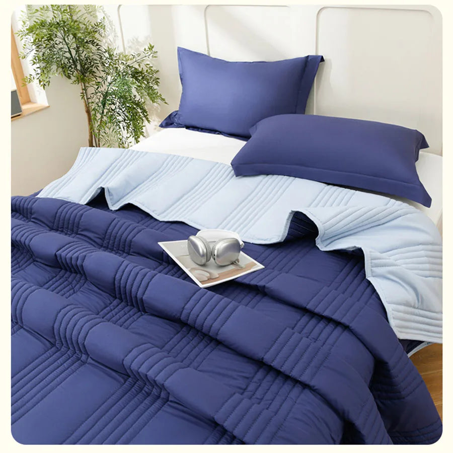 Lightweight Quilted Summer Blanket for Bed