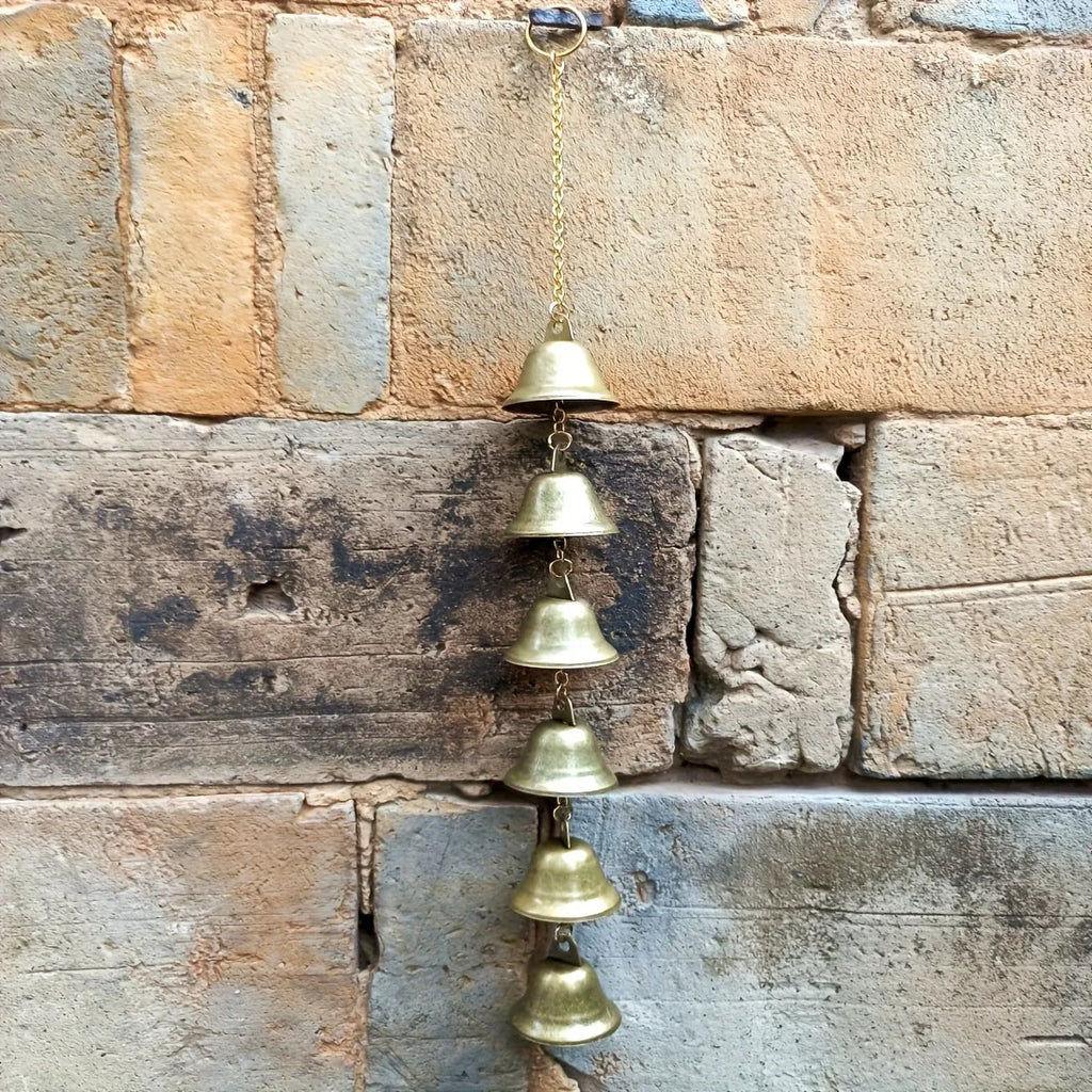 Country-Style Metal Wind Chime with Decorative Chain