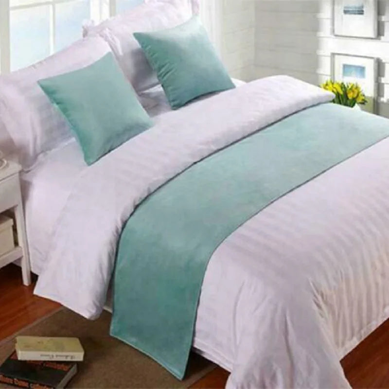 Arden Velvet Bed Runner & Pillow Cover Set