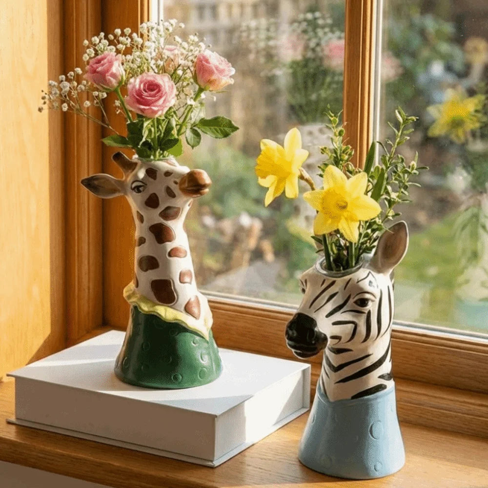 Savanna Animal Head Vase – Playful Decorative Pottery for Shelf or Nursery