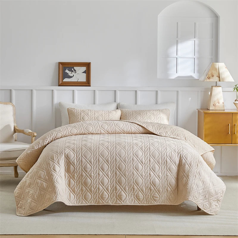 Cloud Stitch Lightweight Quilt Bedding Set with Pillow Shams