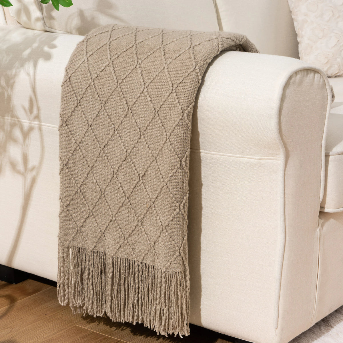 Arden Plaid Knit Throw Blanket with Tassels – Soft Textured Acrylic for Sofa or Bed in 8 Colors