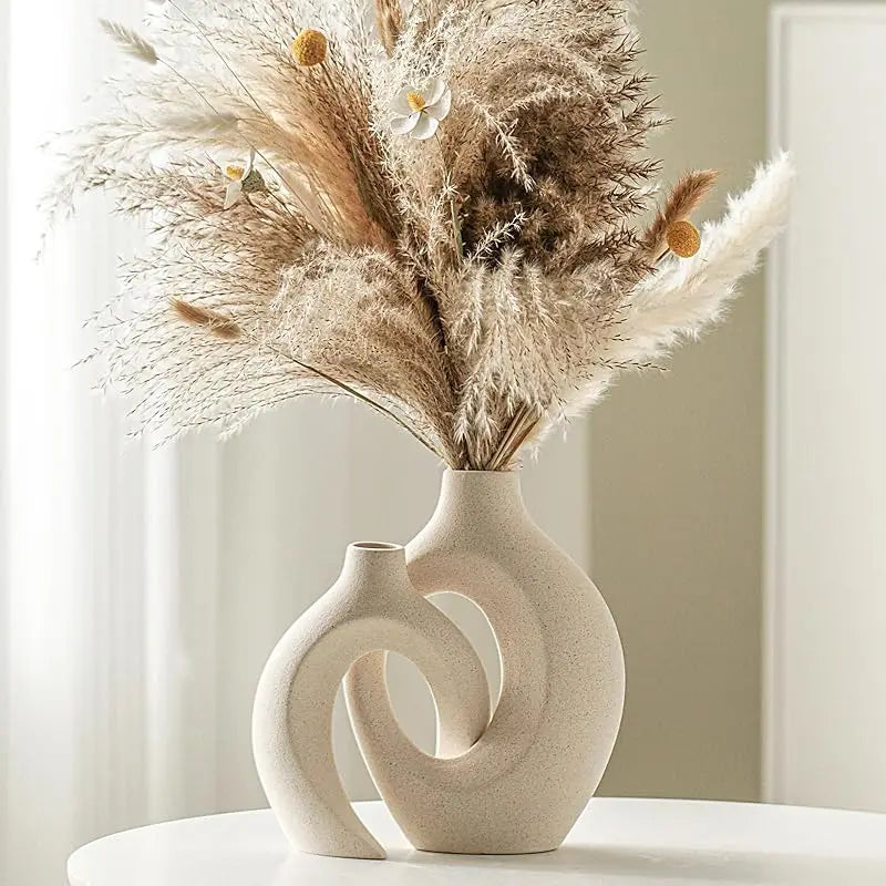 Noren Sculptural Resin Vase – Modern Minimalist Table Décor