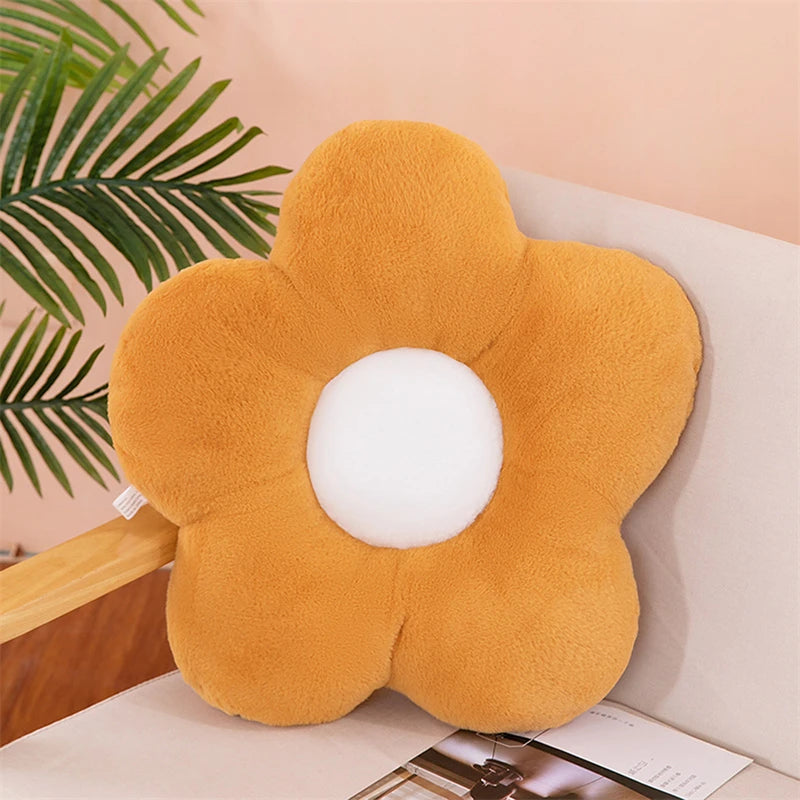 Daisy Five-Petal Plush Cushion – Soft Flower Pillow for Bedroom or Reading Nook