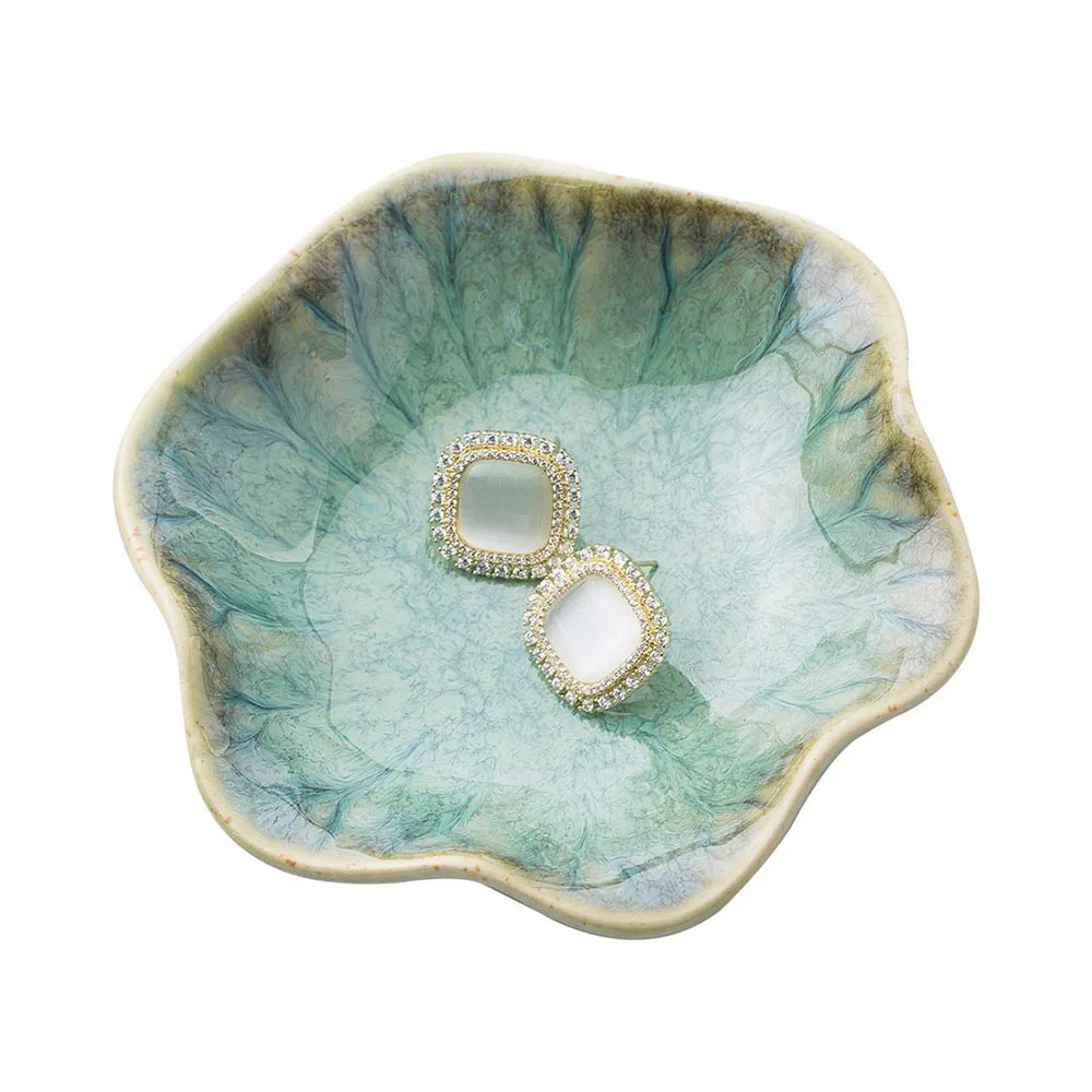 Petal Edge Ceramic Jewelry Tray