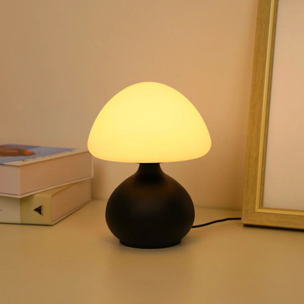 Mira Mushroom Table Lamp – Modern Dimmable Accent Lighting