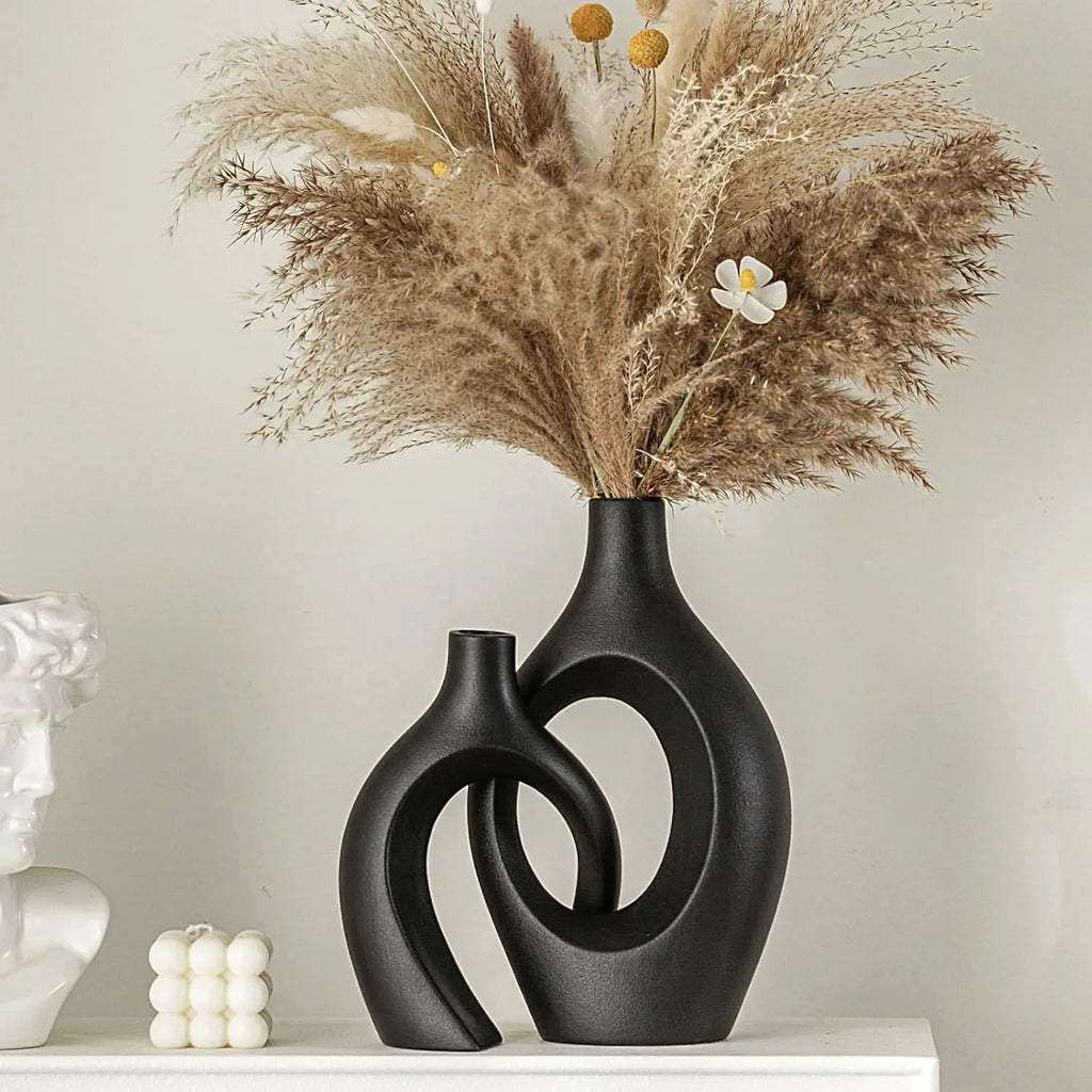 Noren Sculptural Resin Vase – Modern Minimalist Table Décor