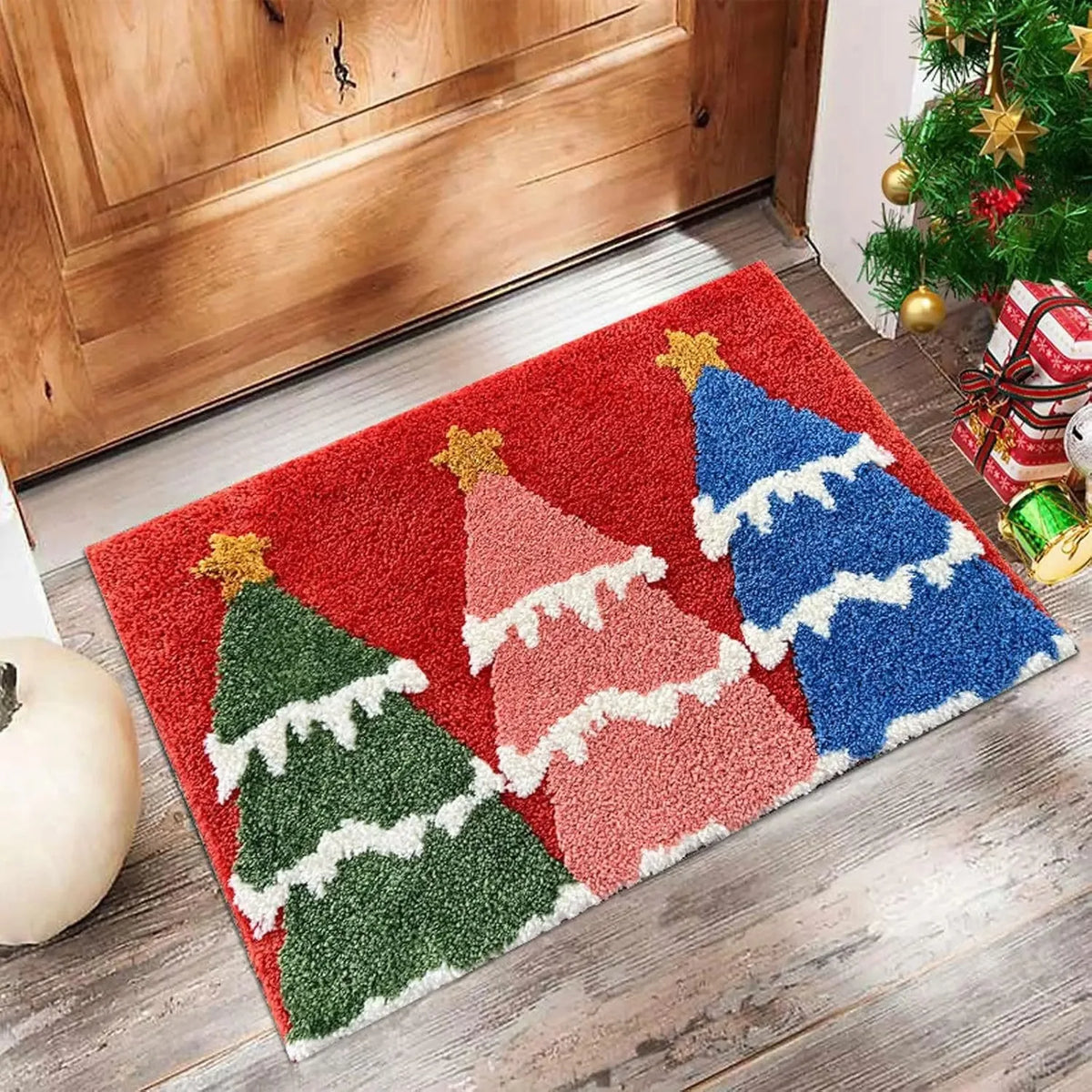 Festive Holiday Welcome Mat with Non-Slip Backing for Entryway or Porch, 60x40cm – Santa, Reindeer & Christmas Motifs