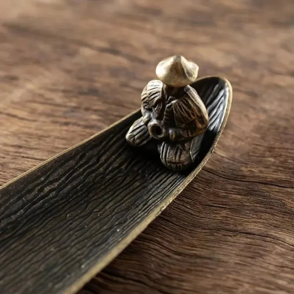 Japanese-Style Metal Boat Incense Stick Holder for Living Room or Study