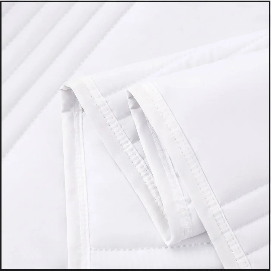 Lightweight Quilted Summer Blanket for Bed