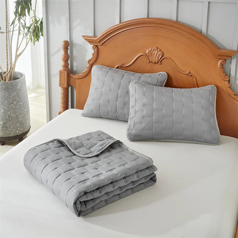 Cloud Stitch Lightweight Quilt Bedding Set with Pillow Shams