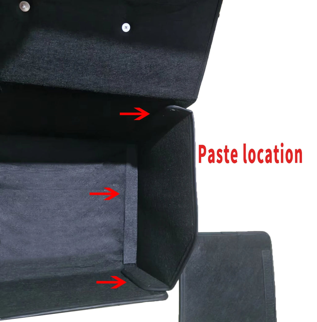 Interior view of the car trunk organizer box, with arrows indicating assembly points inside the compartment.