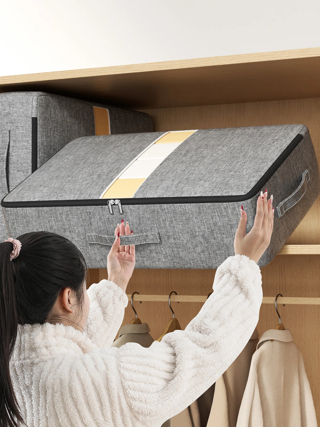 Extra-Large Underbed Storage Bag for Bedding, Blankets & Clothes
