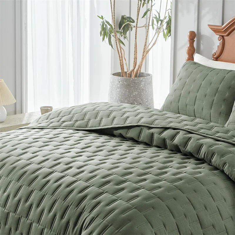 Cloud Stitch Lightweight Quilt Bedding Set with Pillow Shams